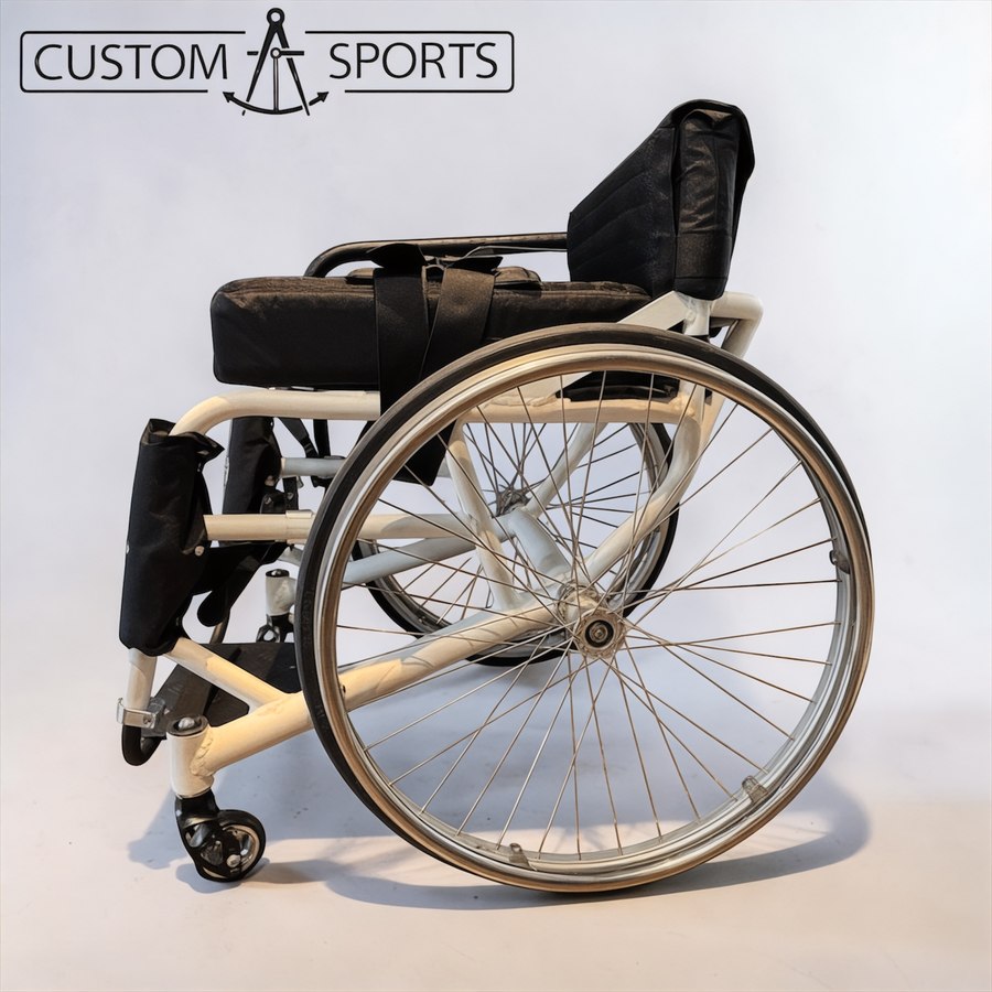 Fencing wheelchair — side view left